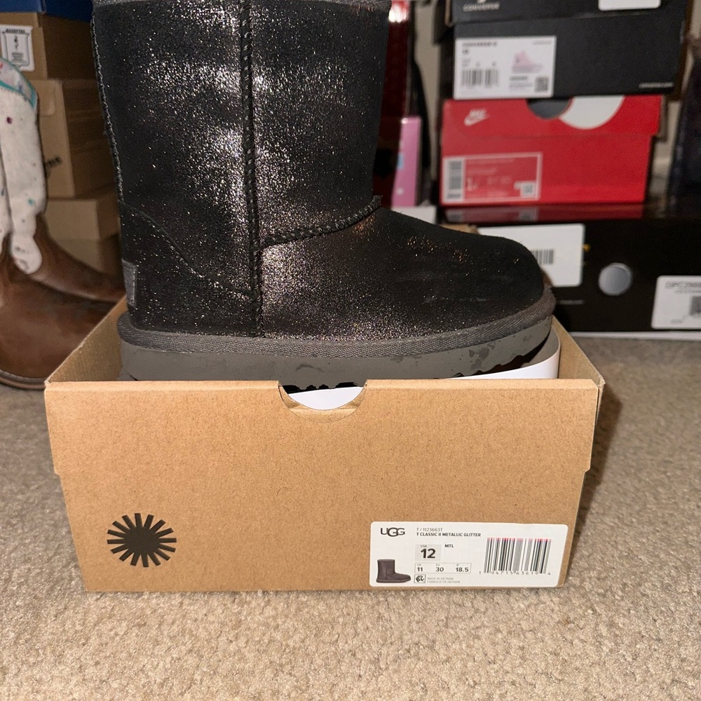***SOLD***
UGG Kids Shimmering Black Boots